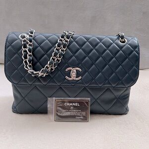 ❌❌SOLD❌❌Authentic Chanel Jumbo Lambskin/ Calfskin Classic Single Flap Handbag